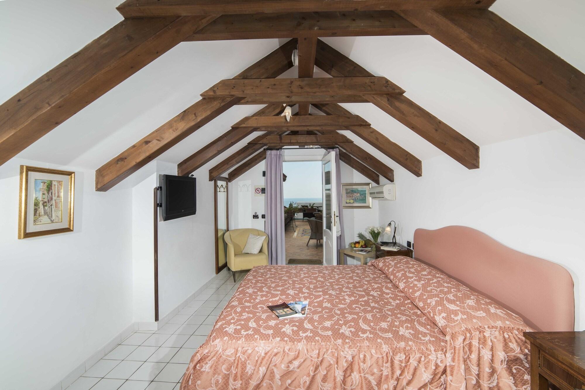 Hotel Villa Annalara Charme And Relax Amalfi Dış mekan fotoğraf